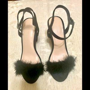 WILD DIVA- BLACK FAUX FUR SANDALS